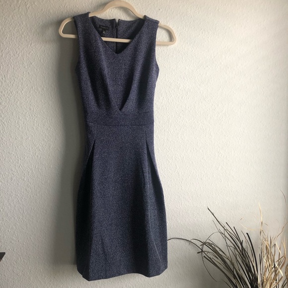 **sold** V neck navy and white work dress xsmall - Picture 2 of 6